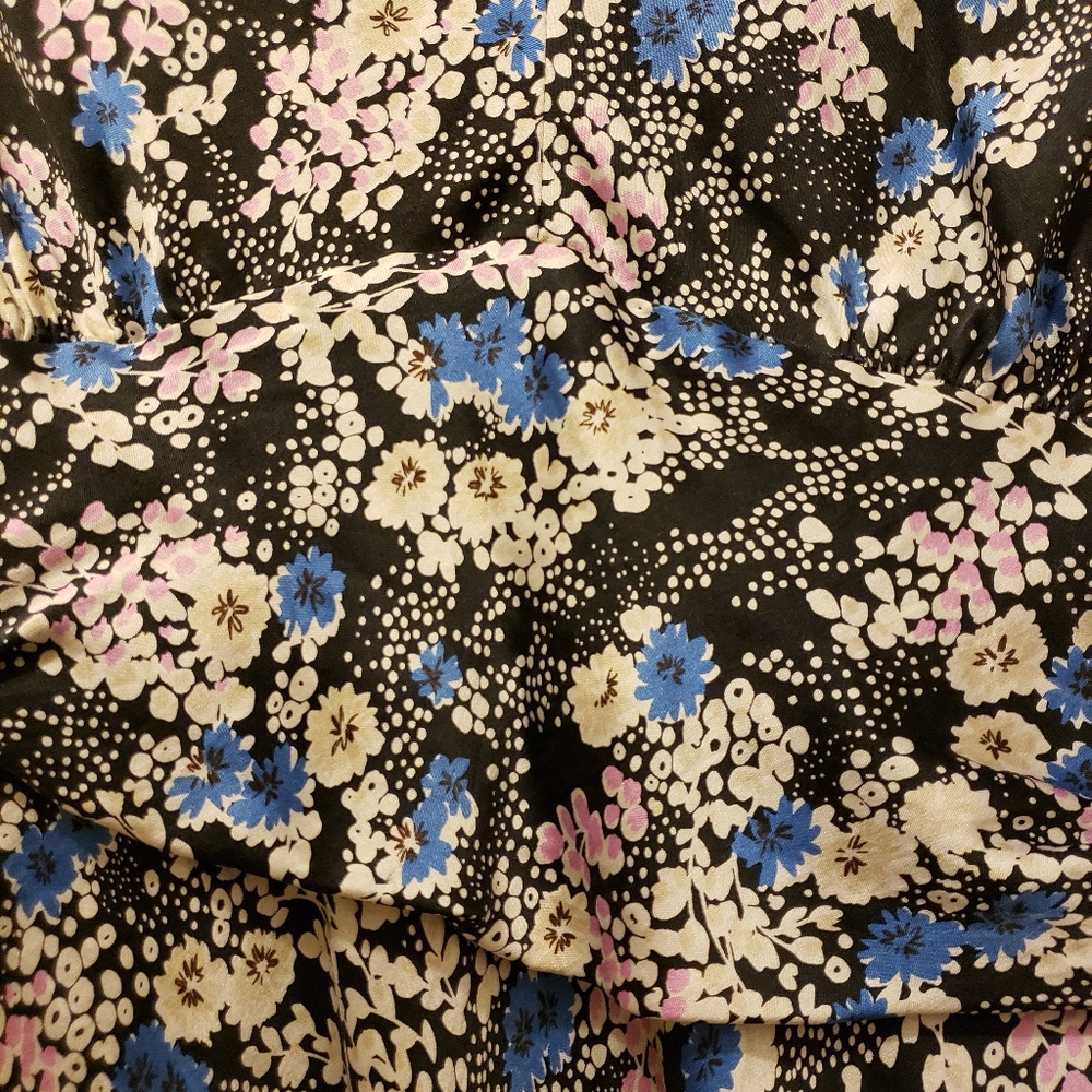 Blouse Express Studio Design - Picture 2 of 6